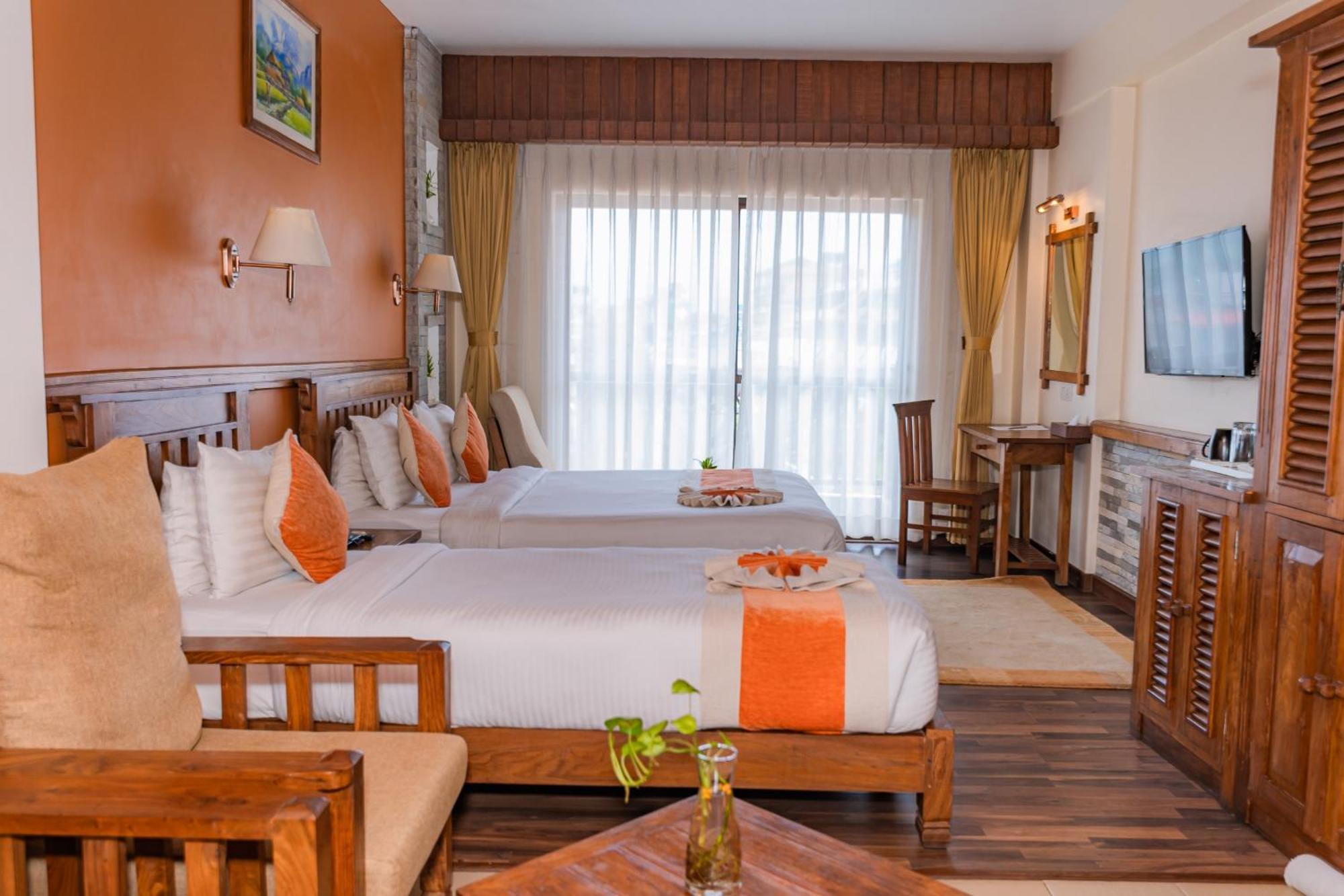 Pokhara Batika Ξενοδοχείο Εξωτερικό φωτογραφία