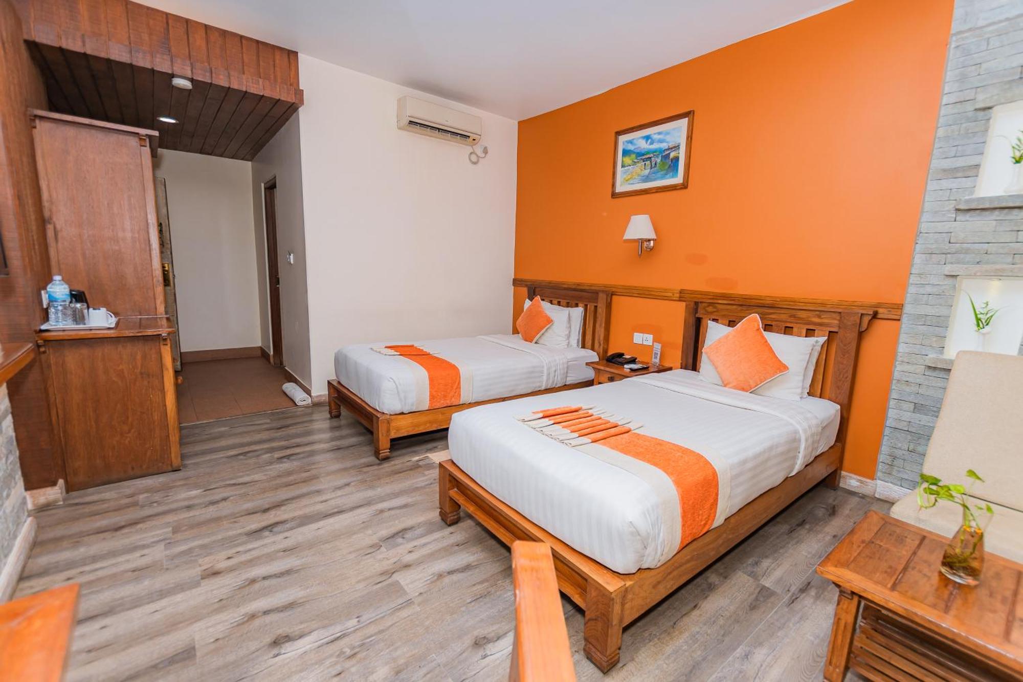 Pokhara Batika Ξενοδοχείο Εξωτερικό φωτογραφία