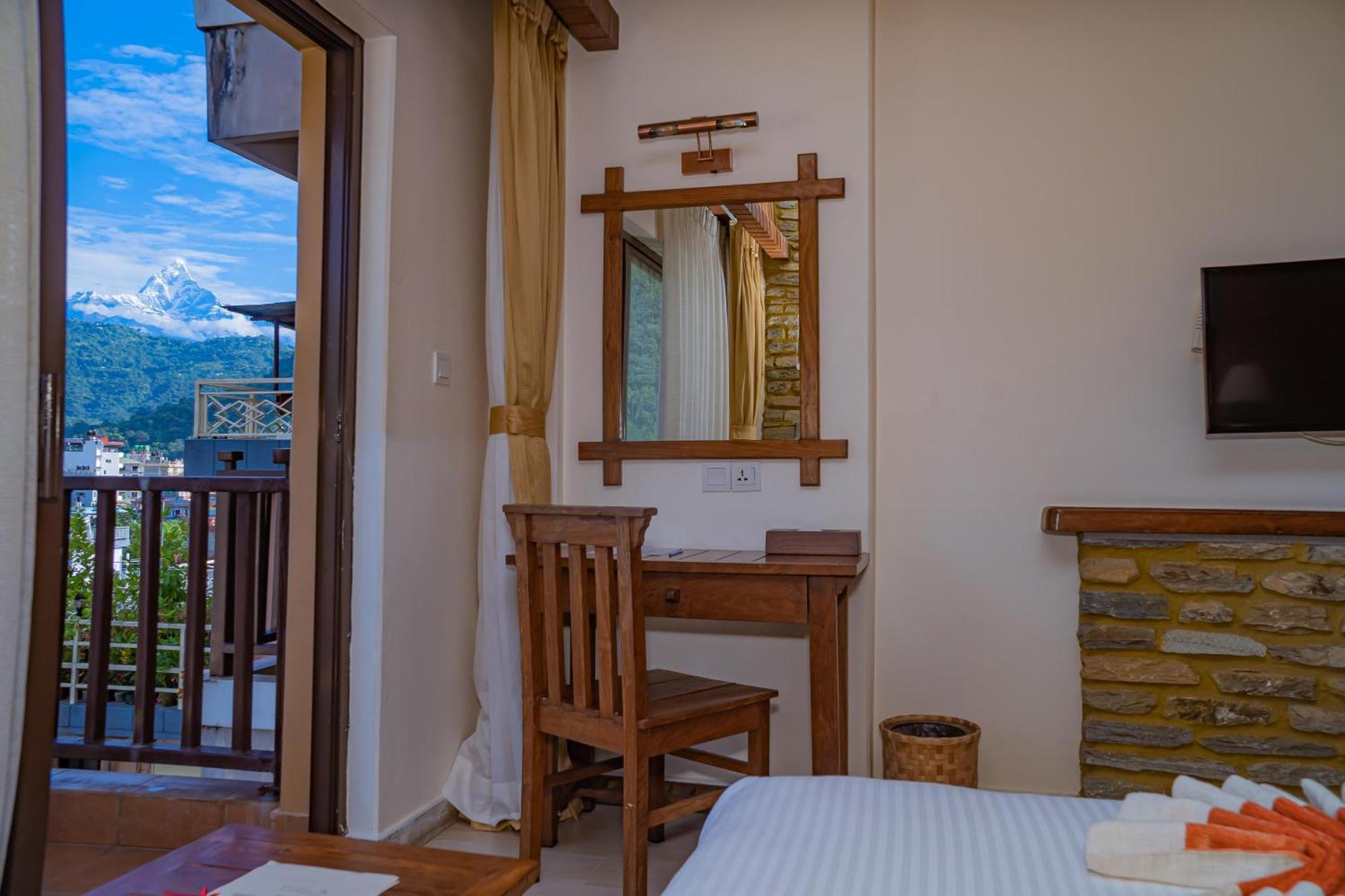 Pokhara Batika Ξενοδοχείο Εξωτερικό φωτογραφία